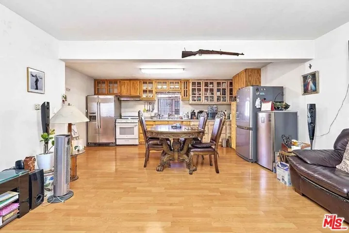 1231 S Harvard Boulevard, Los Angeles, California 90006
