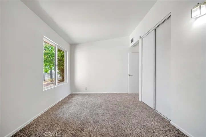 1033 W Holguin, Lancaster, California 93534