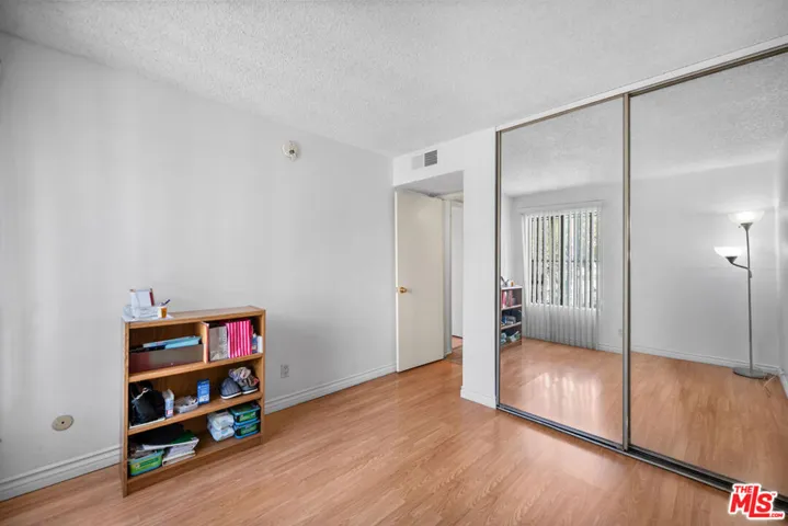 525 La Fayette Park Place 115, Los Angeles, California 90057