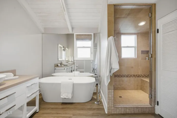 71-web-or-mls-1410Marine-39