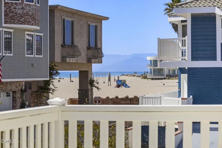 84-web-or-mls-1410Marine-92