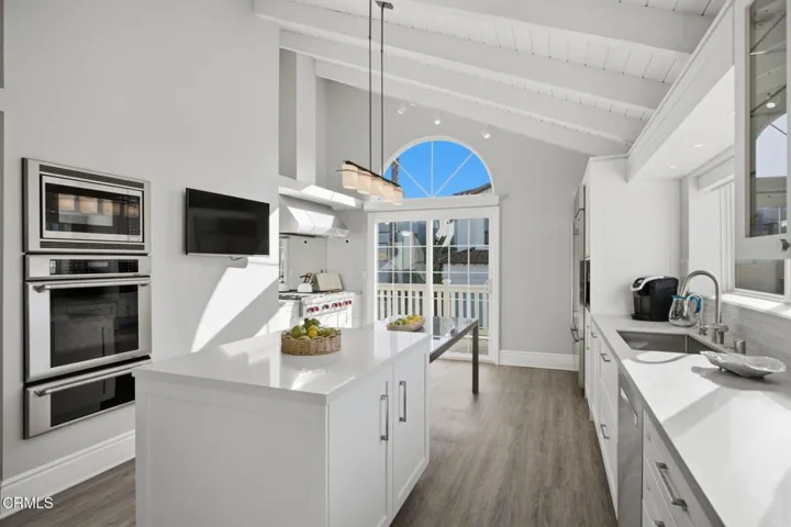 58-web-or-mls-1410Marine-21