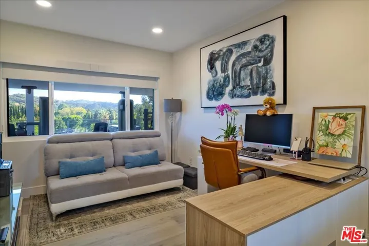20326 Alerion Place, Los Angeles, California 91364