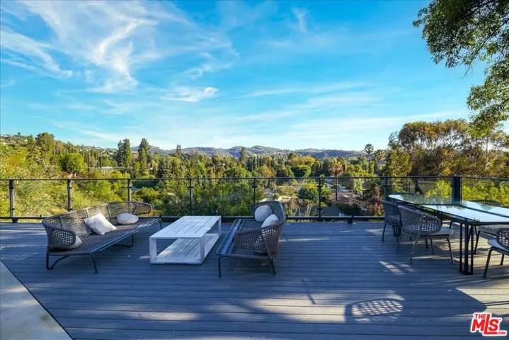 20326 Alerion Place, Los Angeles, California 91364