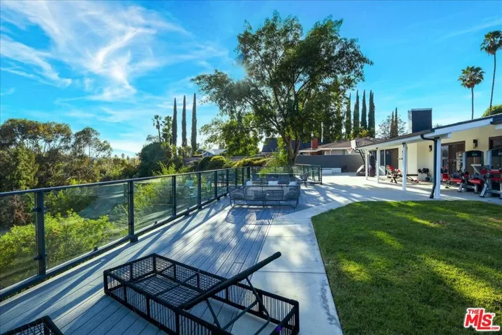 20326 Alerion Place, Los Angeles, California 91364