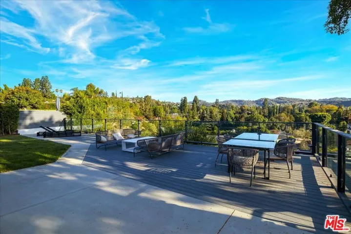 20326 Alerion Place, Los Angeles, California 91364