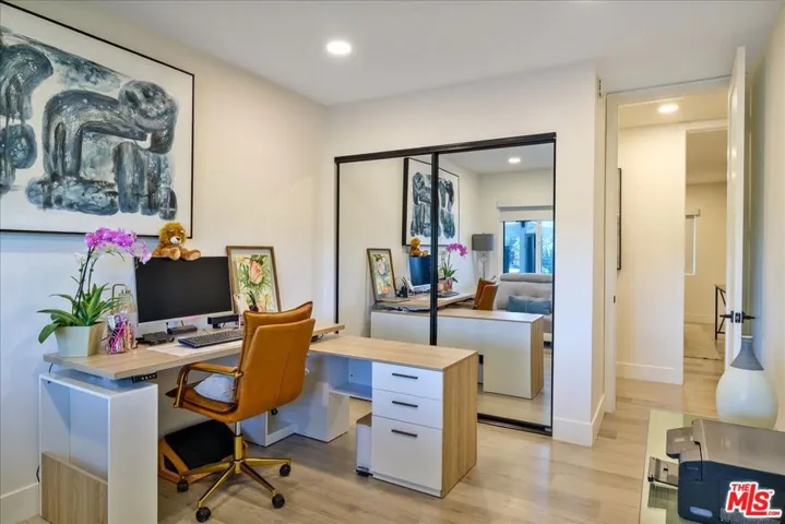 20326 Alerion Place, Los Angeles, California 91364