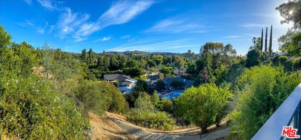 20326 Alerion Place, Los Angeles, California 91364