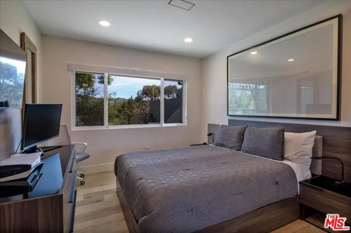 20326 Alerion Place, Los Angeles, California 91364