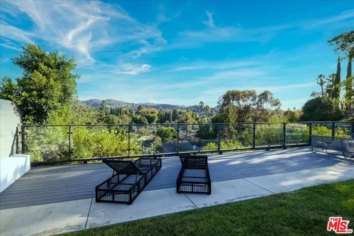 20326 Alerion Place, Los Angeles, California 91364
