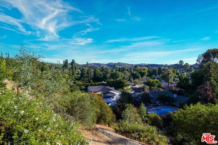 20326 Alerion Place, Los Angeles, California 91364