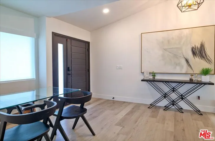 20326 Alerion Place, Los Angeles, California 91364