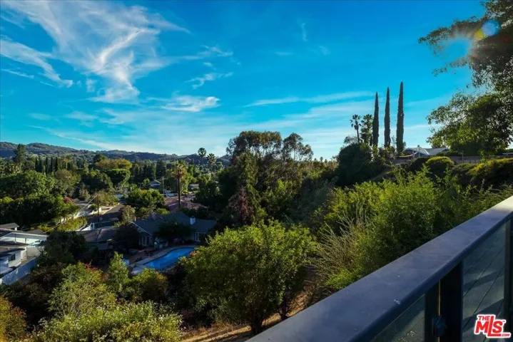 20326 Alerion Place, Los Angeles, California 91364