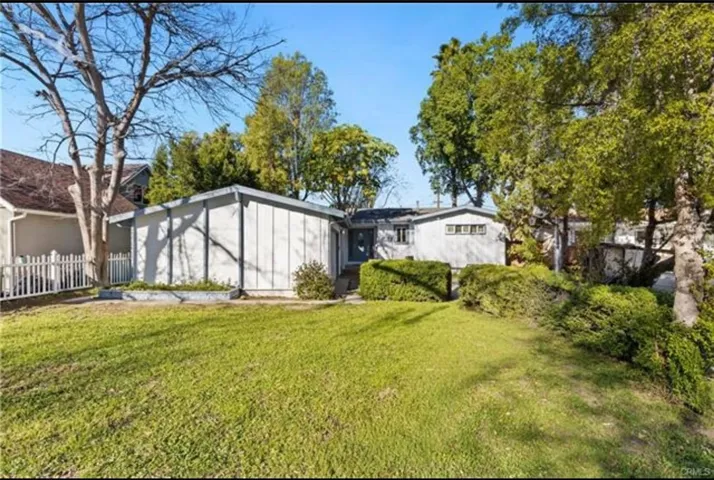 22719 Criswell, West Hills, California 91307