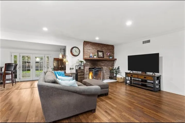 22719 Criswell, West Hills, California 91307