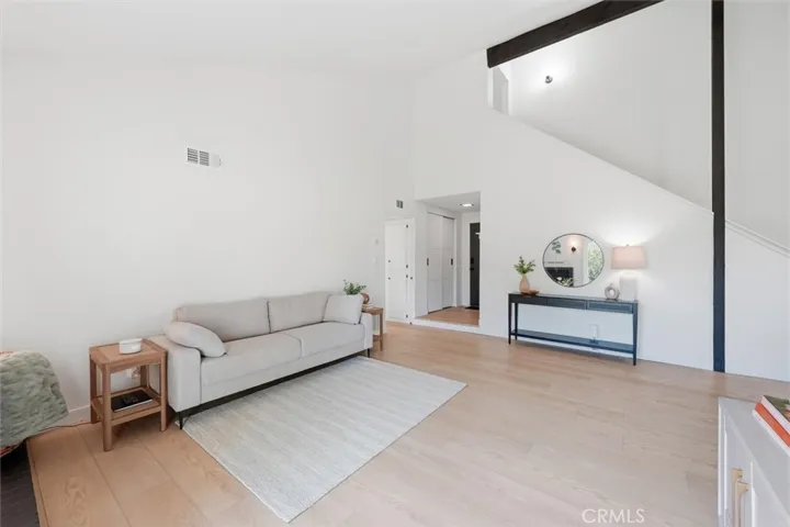 Living to Bedroom hallway