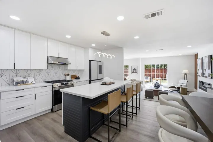 1052 Summerfield Drive, San Jose, California 95121