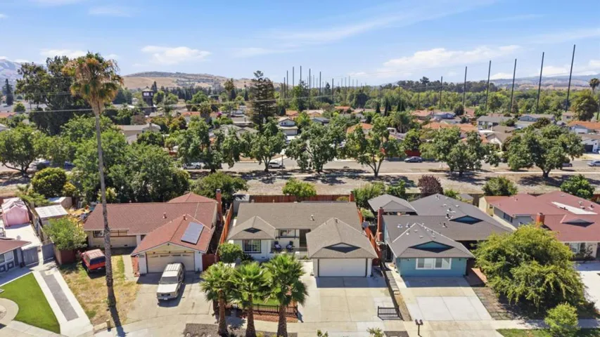 1052 Summerfield Drive, San Jose, California 95121