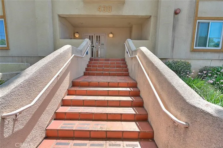 430 N Holliston 210, Pasadena, California 91106