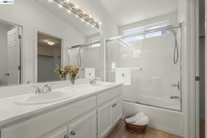 10706 Ian Ln, Dublin, California 94568