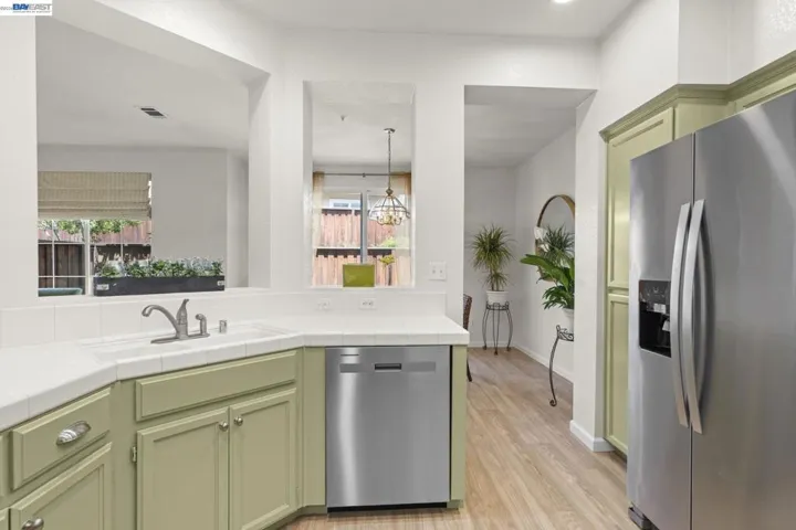 10706 Ian Ln, Dublin, California 94568