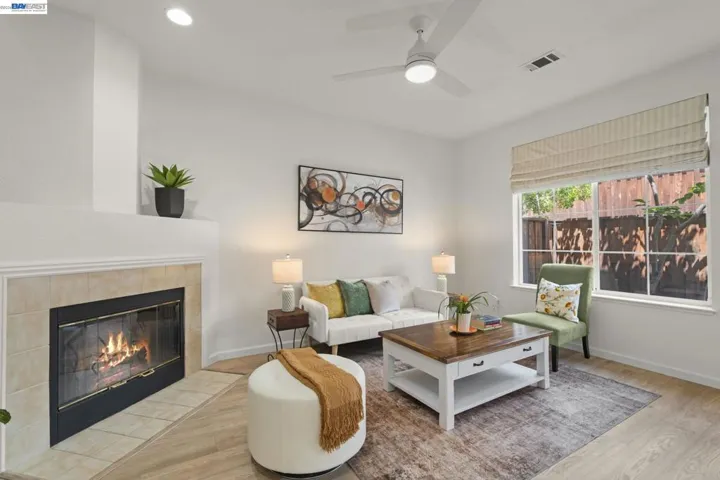 10706 Ian Ln, Dublin, California 94568