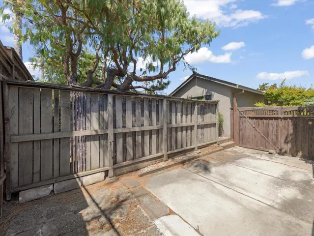 1440 Quartz Way, San Jose, California 95118