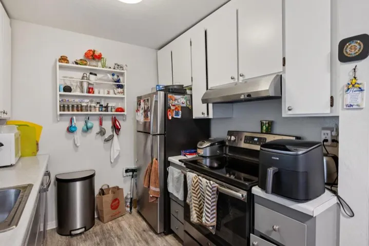 1411 Oxford Street, Redwood City, California 94061