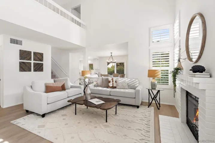 1511 Promontory Ridge Way, Vista, California 92081