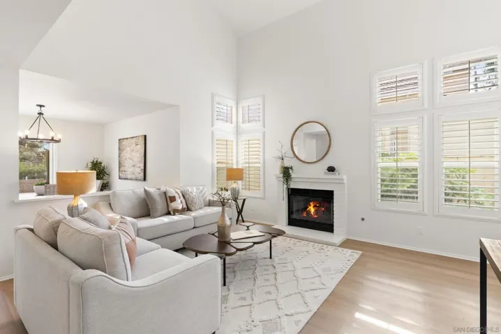 1511 Promontory Ridge Way, Vista, California 92081