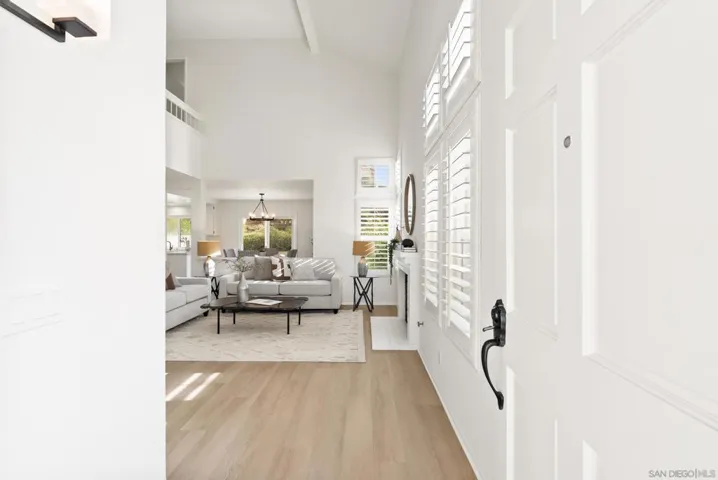 1511 Promontory Ridge Way, Vista, California 92081
