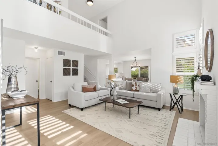 1511 Promontory Ridge Way, Vista, California 92081