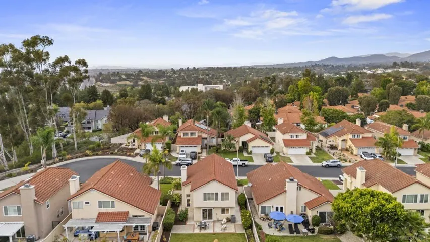 1511 Promontory Ridge Way, Vista, California 92081