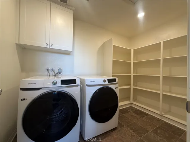 26055 Plumcot, Corona, California 92883