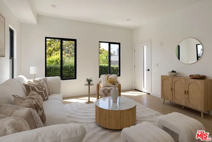 1294 S Citrus Avenue, Los Angeles, California 90019