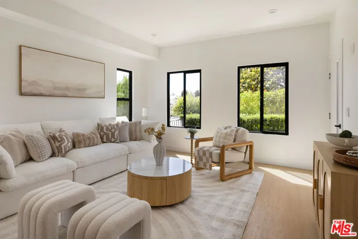 1294 S Citrus Avenue, Los Angeles, California 90019