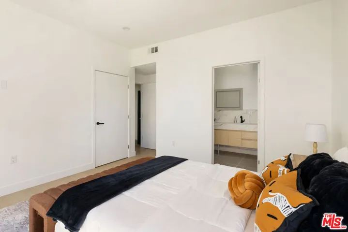 1294 S Citrus Avenue, Los Angeles, California 90019