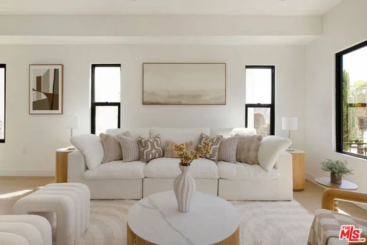 1294 S Citrus Avenue, Los Angeles, California 90019