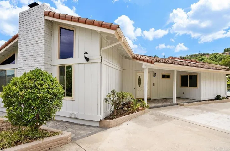 2645 Daisy Lane, Fallbrook, California 92028