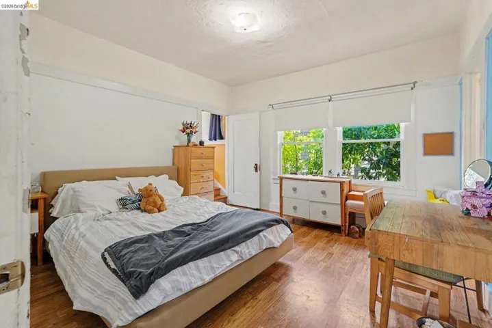 1446 Fernside Blvd, Alameda, California 94501