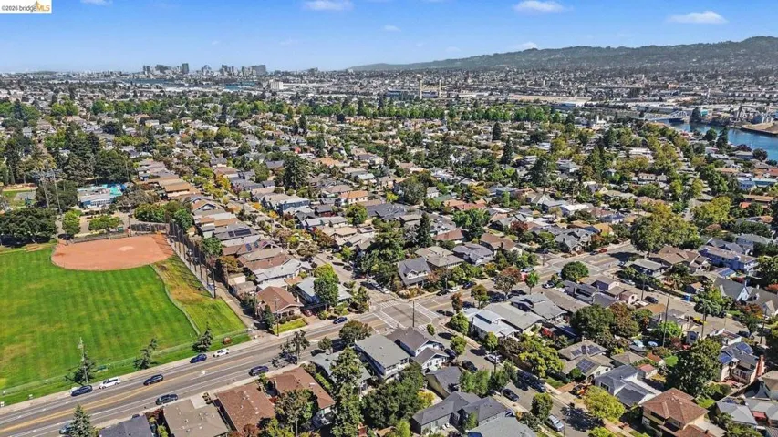1446 Fernside Blvd, Alameda, California 94501
