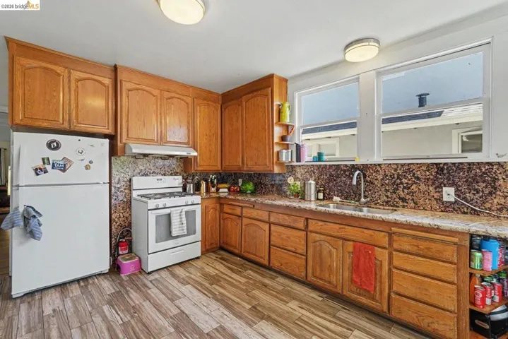 1446 Fernside Blvd, Alameda, California 94501