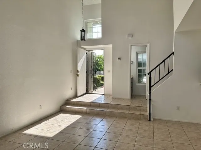 1/2 bath next to front door