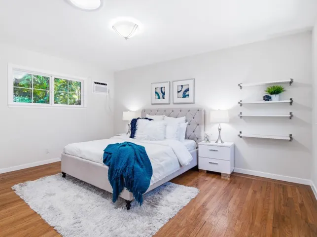 495 Arboleda Drive, Los Altos, California 94024