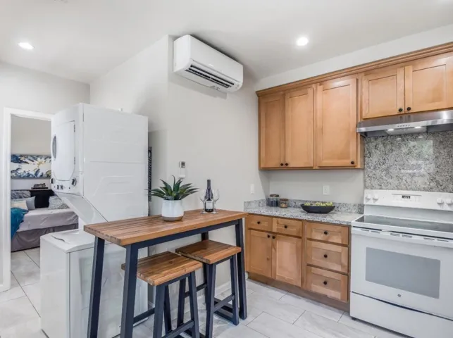 495 Arboleda Drive, Los Altos, California 94024