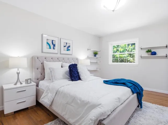 495 Arboleda Drive, Los Altos, California 94024