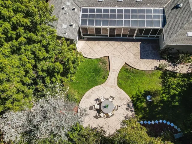495 Arboleda Drive, Los Altos, California 94024