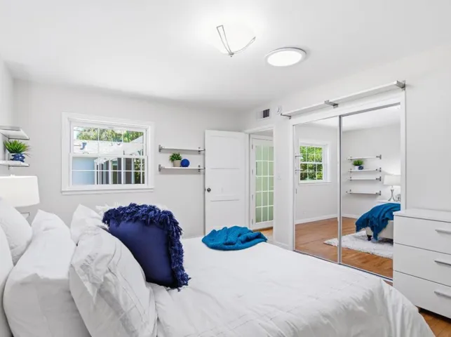 495 Arboleda Drive, Los Altos, California 94024