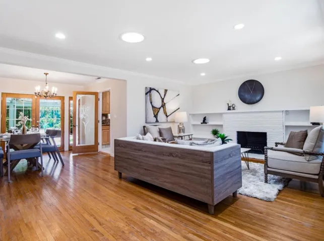495 Arboleda Drive, Los Altos, California 94024