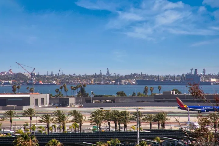 3911 California, San Diego, California 92110